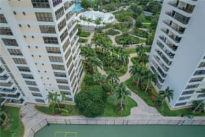 2500 Parkview Dr APT 1212, Hallandale Beach, FL 33009, Sold 07/17/23