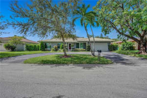 10560 NW 41st St, Coral Springs, FL 33065, Sold 04/28/23