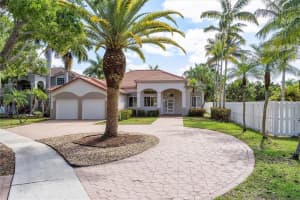 857  Heritage Dr Weston, FL 33326 Sold 05/10/23