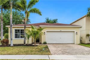 868 W Fieldstone Way, West Palm Beach, FL 33413 Sold 05/26/23
