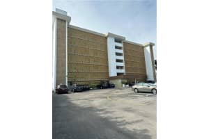 3010 NE 16th Ave, Oakland Park, FL 33334, Sold 04/27/23