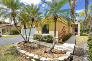 137 W Bayridge Dr, Weston, FL 33326, Sold 04/17/23