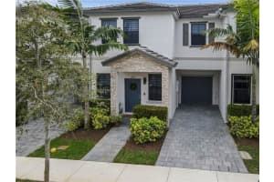 1612 SW 28th St, Fort Lauderdale, FL 33315, Sold 05/02/23