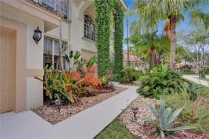 918  Spoonbill Cir, Weston, FL 33326 Sold 05/31/23