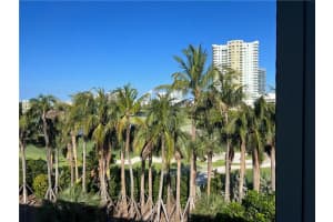 200 NE 14th Ave, Hallandale Beach, FL 33009, Sold 04/07/23
