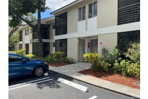 303 Gardens Dr, Pompano Beach, FL 33069, Sold 04/19/23