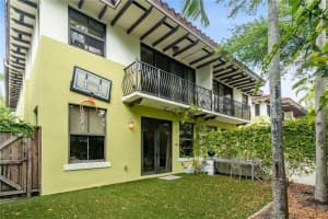 3036 Mcdonald St 4, Coconut Grove, FL 33133 Sold 02/23/25