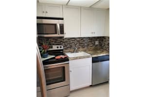 2050 NE 39 ST   209 N, Lighthouse Point, FL 33064 Sold 07/31/23