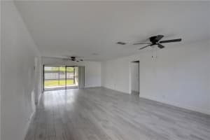 8285 Nw 98th Ave Tamarac, FL 33321 Sold 05/11/23