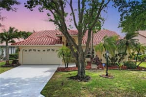5730 NW 48th Ct, Coral Springs, FL 33067, Sold 04/28/23