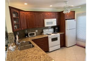 300 NE 14th Ave, Hallandale Beach, FL 33009, Sold 05/09/23