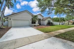 16340 NW 11th St, Pembroke Pines, FL 33028 Sold 06/09/23