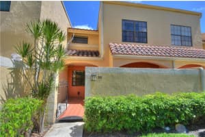 20904  LEEWARD CT   22-2, Aventura, FL 33180 Sold 06/12/23