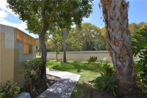 20904  LEEWARD CT   22-2, Aventura, FL 33180 Sold 06/12/23