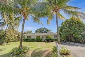 222 NE 17th St, Delray Beach, FL 33444 Sold 07/28/23