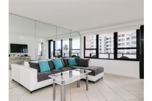 5225 Collins Ave, Miami, FL 33140, Sold 05/16/23