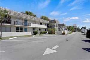 55 SE 14th St, Boca Raton, FL 33432, Sold 04/27/23