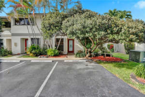 3050 S Oakland Forest Dr, Oakland Park, FL 33309, Sold 04/26/23