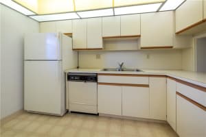 4940 E Sabal Palm Blvd, Tamarac, FL 33319, Sold 05/16/23
