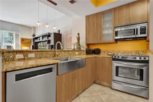 2633 NE 14th Ave   101, Wilton Manors, FL 33334 Sold 06/16/23