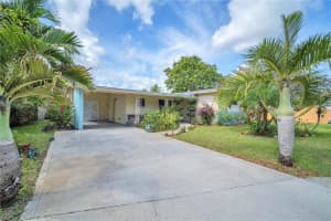 961 W country club circle, Plantation, FL 33317 Sold 06/27/23
