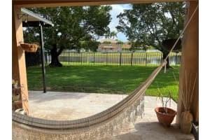 19317  Stonebrook St, Weston, FL 33332 Sold 05/25/23