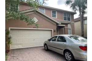 19317  Stonebrook St, Weston, FL 33332 Sold 05/25/23