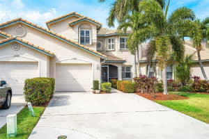 10667  Lake Shore Dr   10667, Wellington, FL 33414 Sold 05/12/23