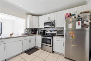 6102 NW 68th Ave, Tamarac, FL 33321 Sold 12/01/23