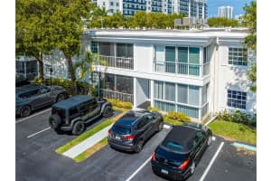 6471  Bay Club Dr   3 Fort Lauderdale, FL 33308 Sold 06/15/23