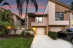 6077  GLENDALE DRIVE, Boca Raton, FL 33433 Sold 06/13/23