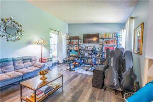 8989 NW 9th Pl, Plantation, FL 33324 Sold 05/25/23