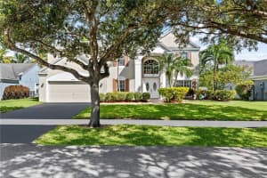 10205  Grove Ln Cooper City, FL 33328 Sold 06/06/23