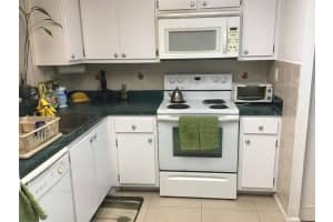 7210  Lake Circle Dr   201 Margate, FL 33063 Sold 06/08/23