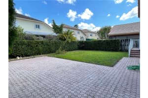 9759 Nw 30th St Doral, FL 33172 Sold 05/12/23