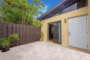 104  Gate Rd, Hollywood, FL 33024 Sold 05/30/23