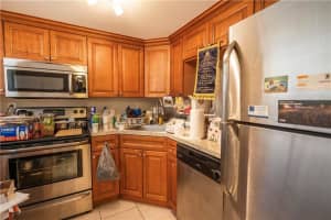 3001 NW 48th Ave   341, Lauderdale Lakes, FL 33313 Sold 10/11/23