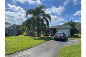 3997 NW 19th Ave, Oakland Park, FL 33309 Sold 05/26/23
