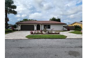 1  Forest Hills Ln, Boca Raton, FL 33431 Sold 05/25/23