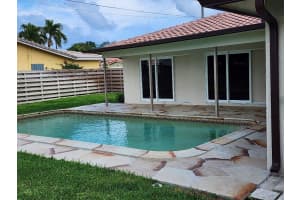 1  Forest Hills Ln, Boca Raton, FL 33431 Sold 05/25/23