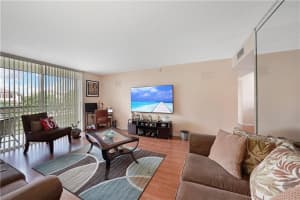 3490 Foxcroft Rd, Miramar, FL 33025, Sold 05/19/23