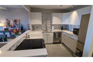 1800  ANDREWS   PHK, Fort Lauderdale, FL 33311 Sold 09/22/23