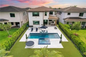 10575  Waves Way, Parkland, FL 33076 Sold 06/14/23