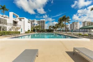 800  Parkview Dr   916 Hallandale Beach, FL 33009 Sold 05/22/23