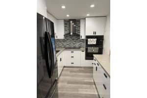 400  Kings Point Dr   517, Sunny Isles Beach, FL 33160 Sold 08/28/23