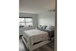400  Kings Point Dr   517, Sunny Isles Beach, FL 33160 Sold 08/28/23