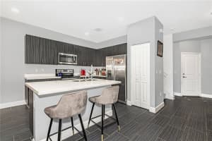 4832 NW 56th Ct, Tamarac, FL 33319 Sold 06/16/23