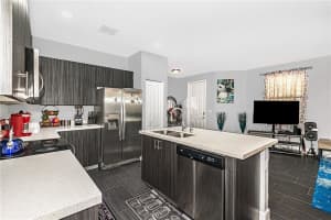 4832 NW 56th Ct, Tamarac, FL 33319 Sold 06/16/23