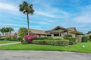 6777  Villas Dr Boca Raton, FL 33433 Sold 06/01/23