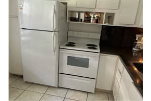 2861  Somerset Dr   218 Lauderdale Lakes, FL 33311 Sold 05/11/23